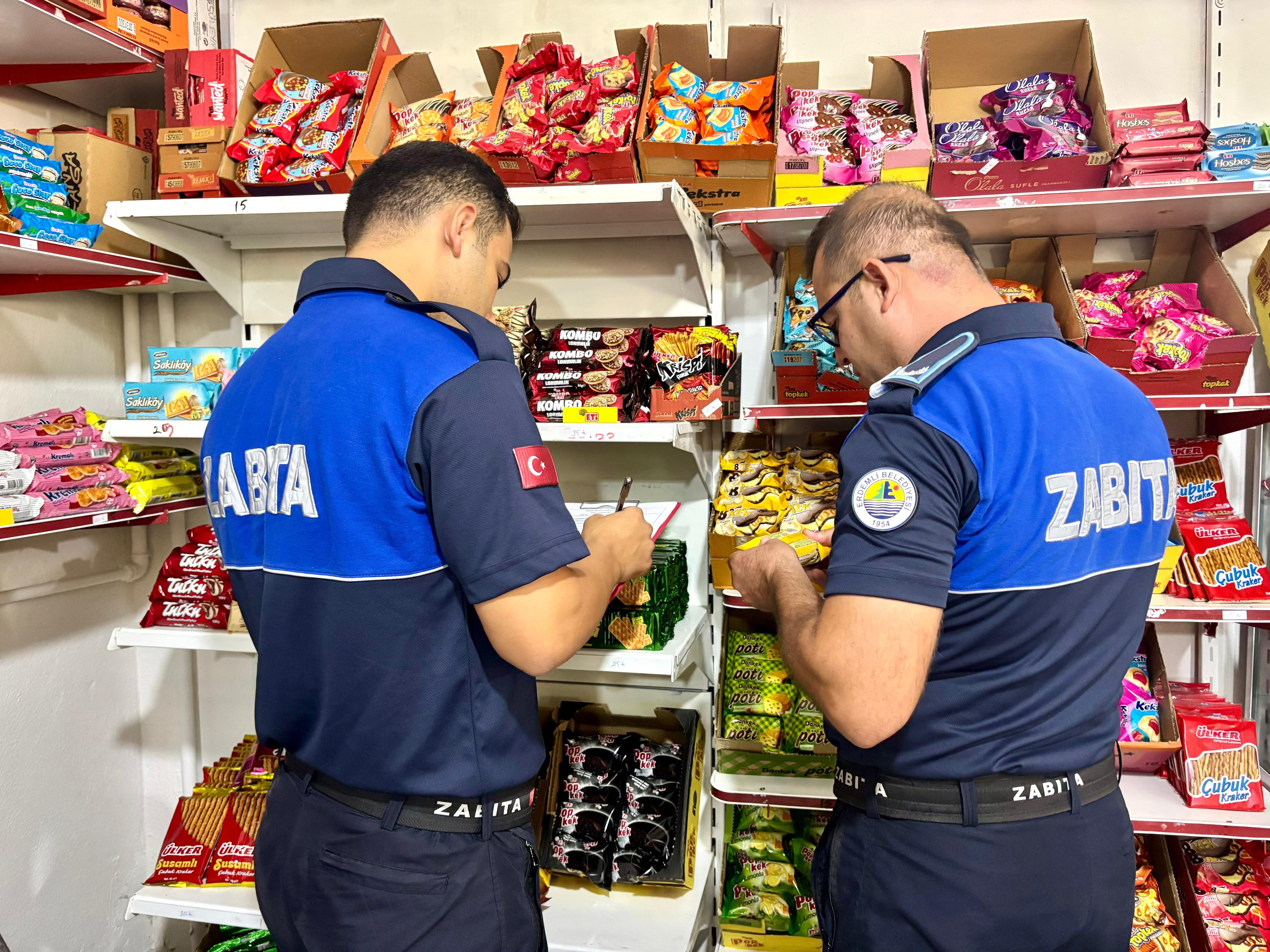 Erdemli Belediyesi Zabıta Müdürlüğü’nden Kırtasiye ve Kantin Denetimi