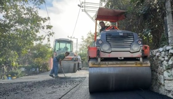 İlemin Mahallesi'ne Sıcak Asfalt