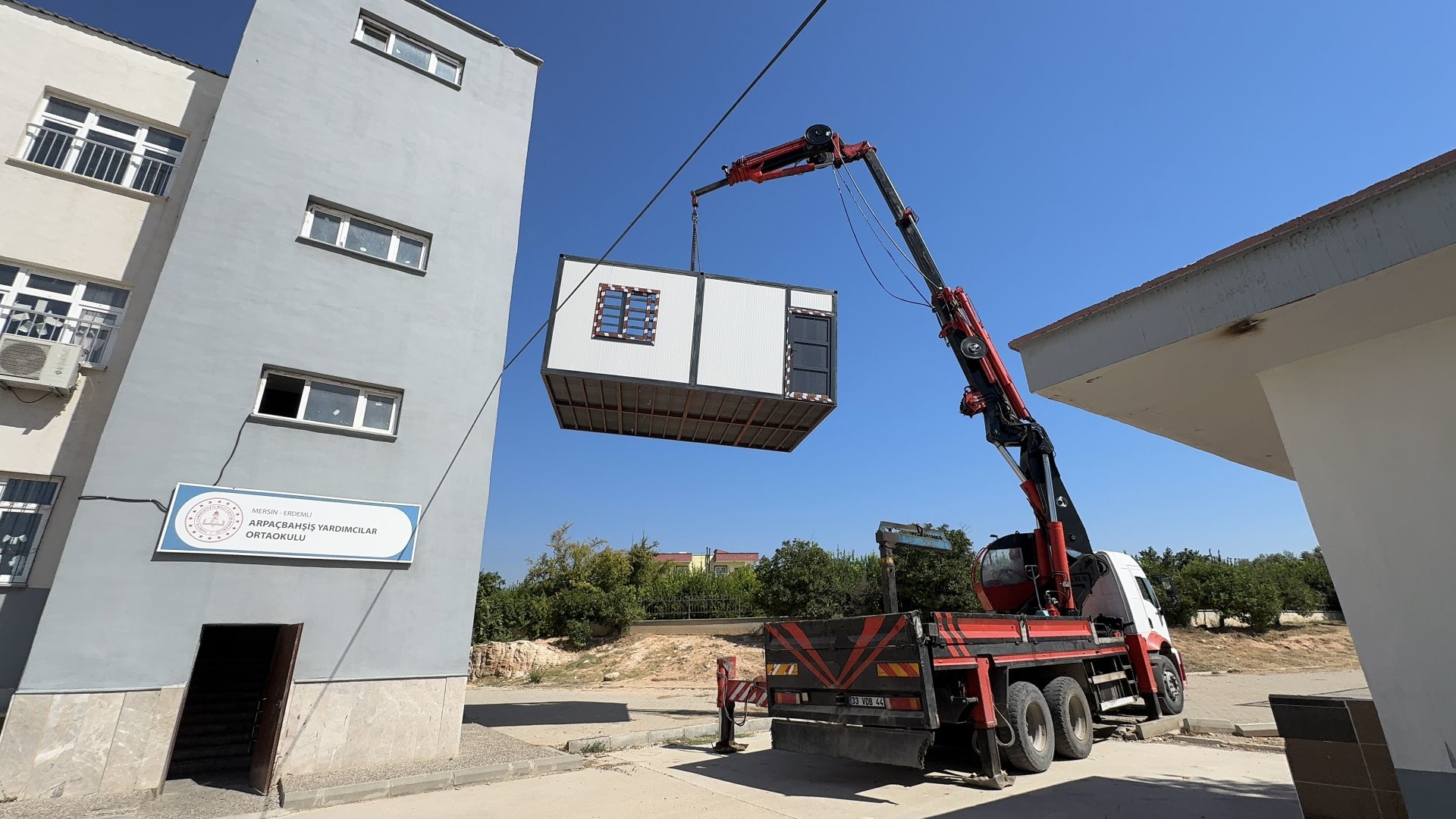Üreten belediye, eğitimin hizmetinde