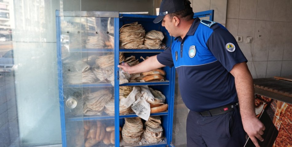 Erdemli’de Hijyen Kurallarına Uymayan 2 Fırın Kapatıldı